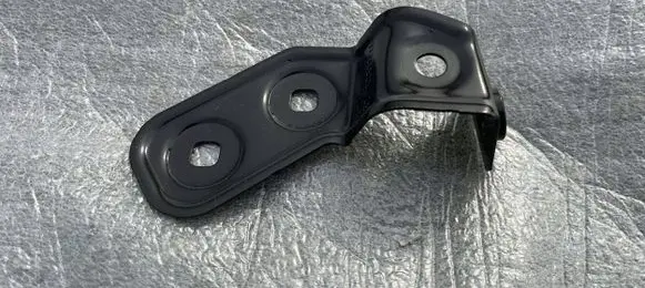 BMW 4 G22 G23 G24 G26 Fender mounting bracket 748680303