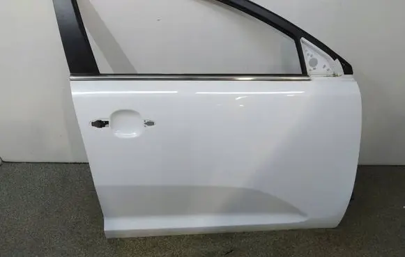 KIA Sportage Front door 