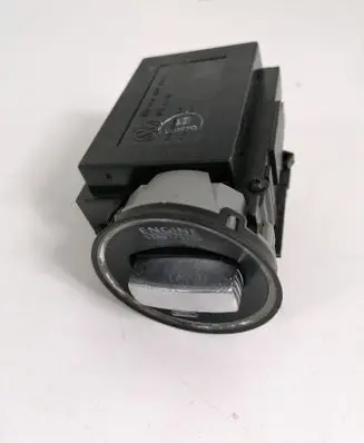 Volkswagen PASSAT B6 Ignition lock 3C0905843
