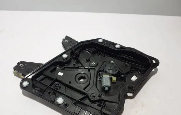 Skoda Octavia Mk4 Front window lifting mechanism without motor 5E3837655