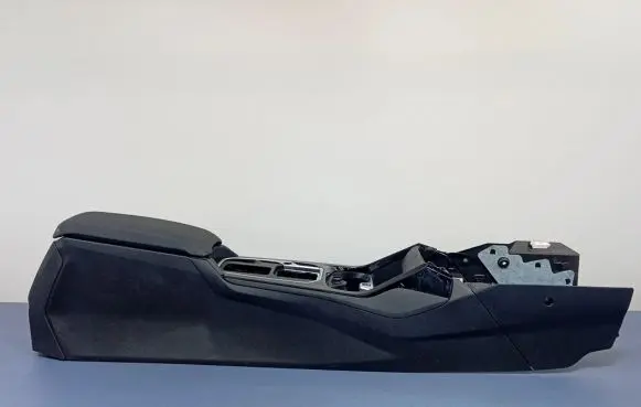 BMW 1 F40 Center console