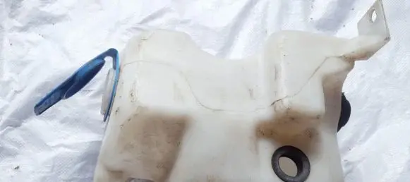 Volkswagen Golf IV Windshield washer fluid reservoir/tank 1J0955453N