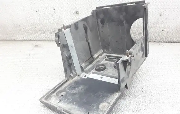 Battery box tray