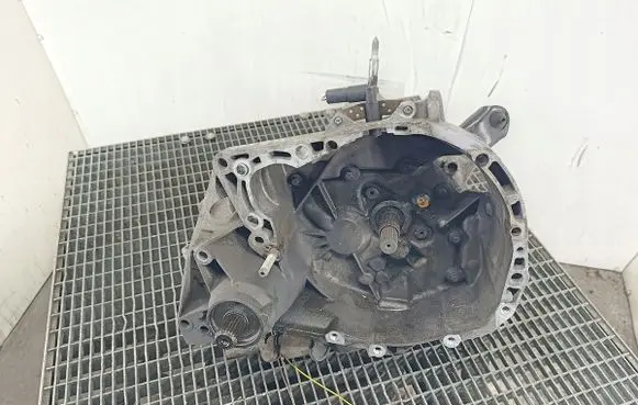 Renault Megane I Manual 5 speed gearbox JB3973