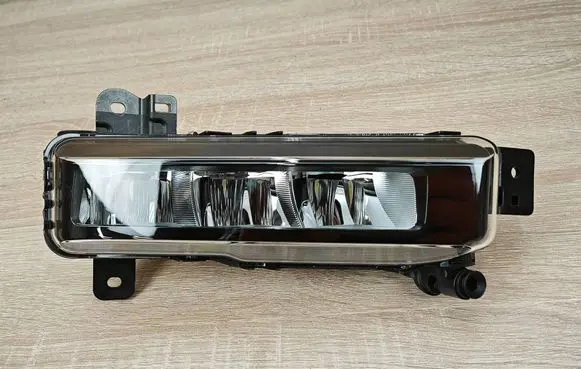 BMW 4 G22 G23 G24 G26 Front fog light 8089526