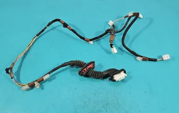 Toyota RAV 4 (XA40) Rear door wiring loom 8215442041 IMPRK1562936