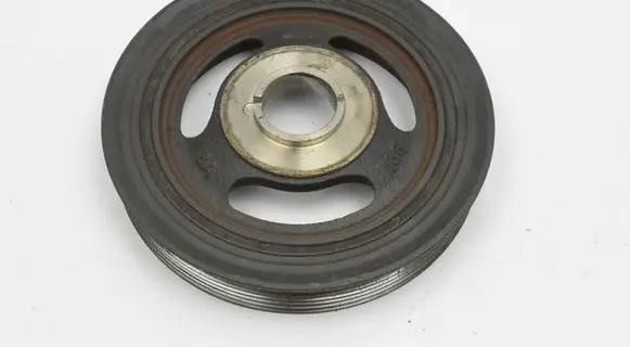 Ford Focus Crankshaft pulley 9654961080