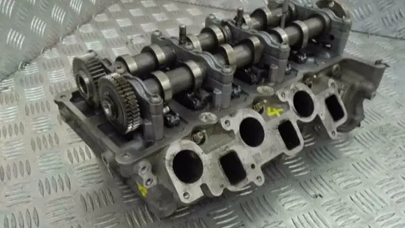 Audi A5 8T 8F Engine head 059354DF CDU