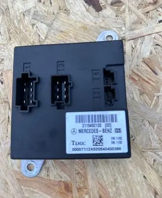 Mercedes-Benz E W211 Comfort/convenience module 2115452132