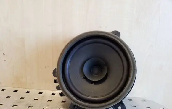 Volvo XC60 Front door speaker 30657444