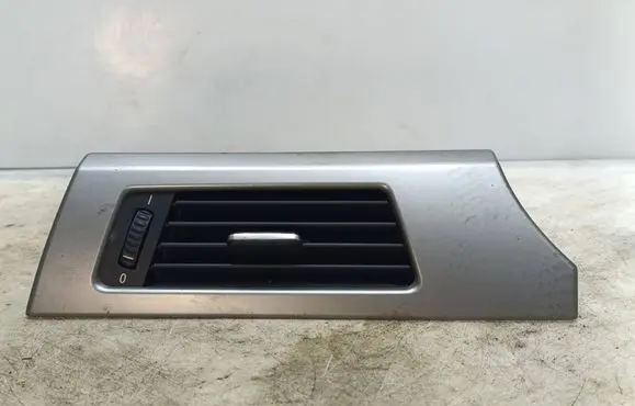 BMW 3 E90 E91 Dashboard side air vent grill/cover trim 6922633