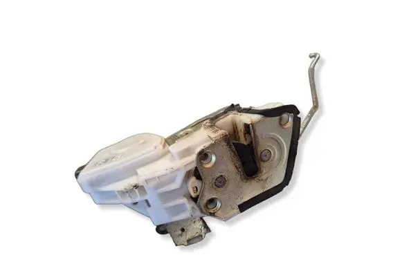 Mitsubishi L200 Front door lock MR432140