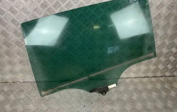Rear door window glass