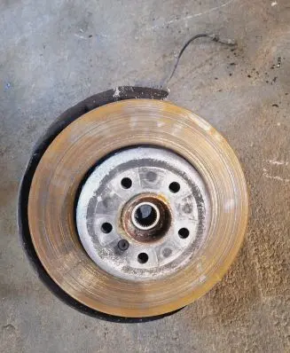 BMW 5 F10 F11 Rear wheel hub 6796099 C588044