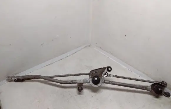 Nissan Note (E11) Front wiper linkage 