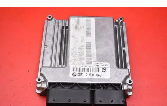 BMW X3 E83 Engine control unit/module ECU 7531848