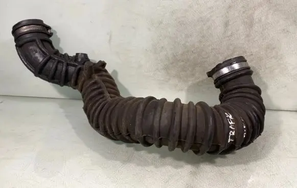 Renault Trafic II (X83) Intercooler hose/pipe 8200607746 93858731