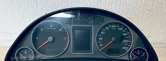 Audi A4 S4 B7 8E 8H Speedometer (instrument cluster) 8E0920901D 0263626090 0235000111