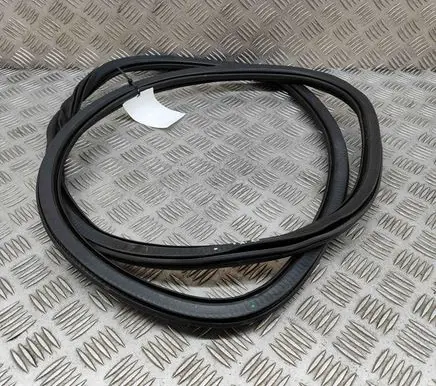 Rubber seal rear door
