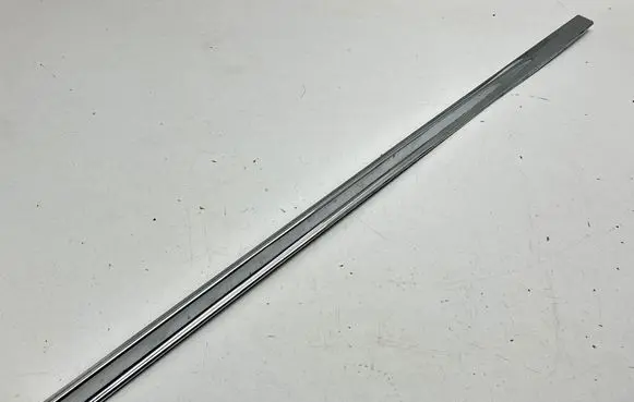 Nissan Juke I F15 Front door trim (molding) KE7601KA00 10144148