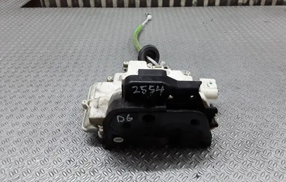 Audi A3 S3 A3 Sportback 8P Rear door lock 4F0839016