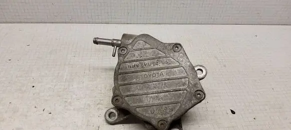 Toyota Verso Vacuum pump 18201098
