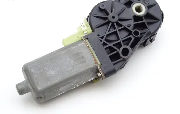 Jaguar S-Type Seat adjustment motor 0390201918 M6001782