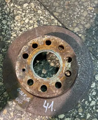 Volkswagen Golf VI Rear brake disc