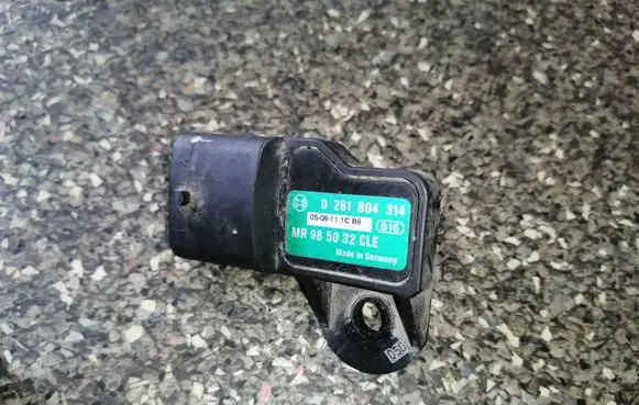 Mitsubishi Colt Air pressure sensor 0261B04314 MR985032
