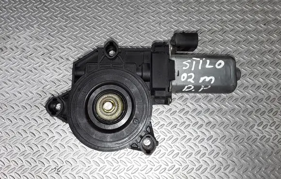Fiat Stilo Front door window regulator motor D251450001601