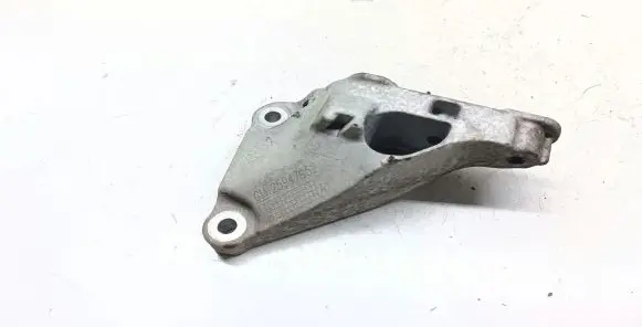 Opel Mokka Engine mounting bracket 25947952
