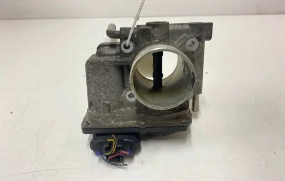 Mazda 6 Throttle valve R2AA136B0