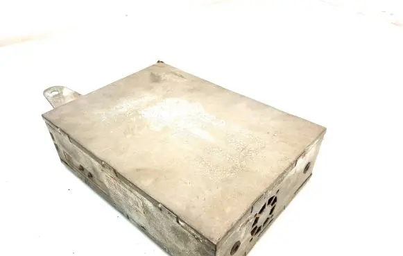 BMW 5 E39 Video control module 8383520 023648 086908054
