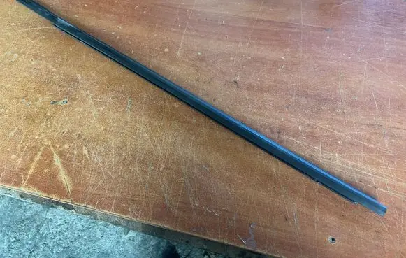 Hyundai Matrix Front door glass trim molding