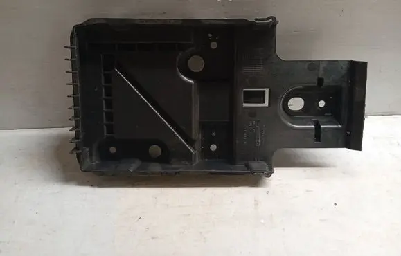 Volvo XC90 Battery tray 31479351