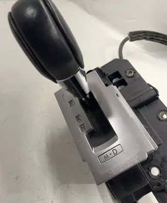 Subaru Outback (BS) Gear shifter/selector 