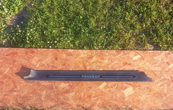 Peugeot 406 Front sill trim cover Zu06480510