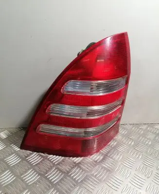 Mercedes-Benz C W203 Rear/tail lights A2038201164 0911020639