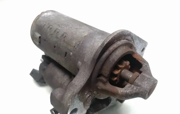 Peugeot 208 Starter motor 9671530880 4280008331