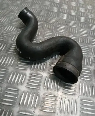 Audi A4 S4 B5 8D Intercooler hose/pipe 8d0145828h