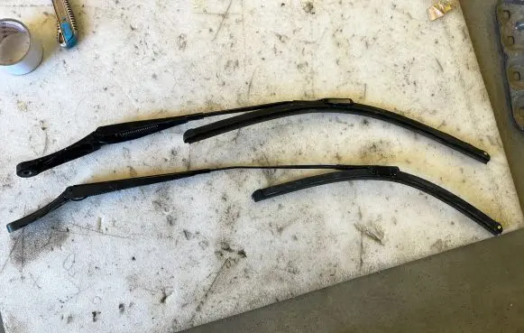 Audi Q5 SQ5 Windshield/front glass wiper blade 8R1955408B 8R1955407B