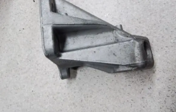 BMW M5 Engine mounting bracket 2284112