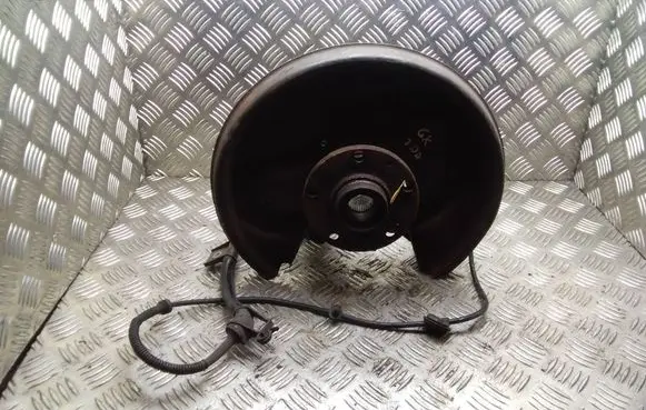Audi A4 S4 B7 8E 8H Rear wheel hub