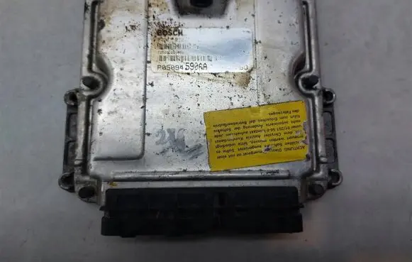Chrysler Voyager Engine control unit/module P05094590AA