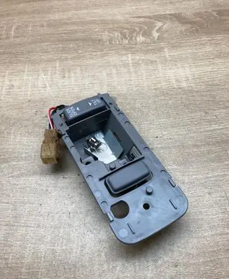 Toyota Carina T210 Sunroof switch 