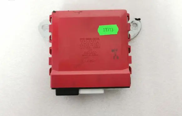Lexus IS 220D-250-350 Wing mirror control module 8943053011