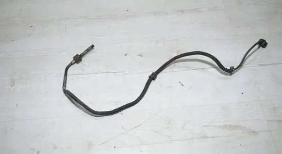 Mercedes-Benz R W251 Exhaust gas temperature sensor 0009057901
