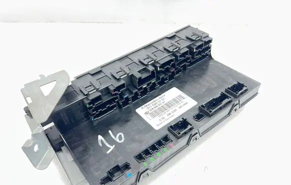 Mercedes-Benz E W211 Fuse module 2115455701 5DK00804767
