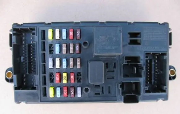 Iveco Daily 4th gen Fuse box set PA6GB20GF10