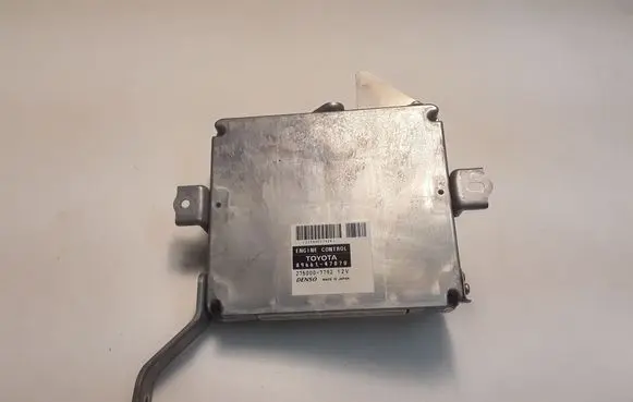 Toyota Prius (XW20) Engine control unit/module 8966147070